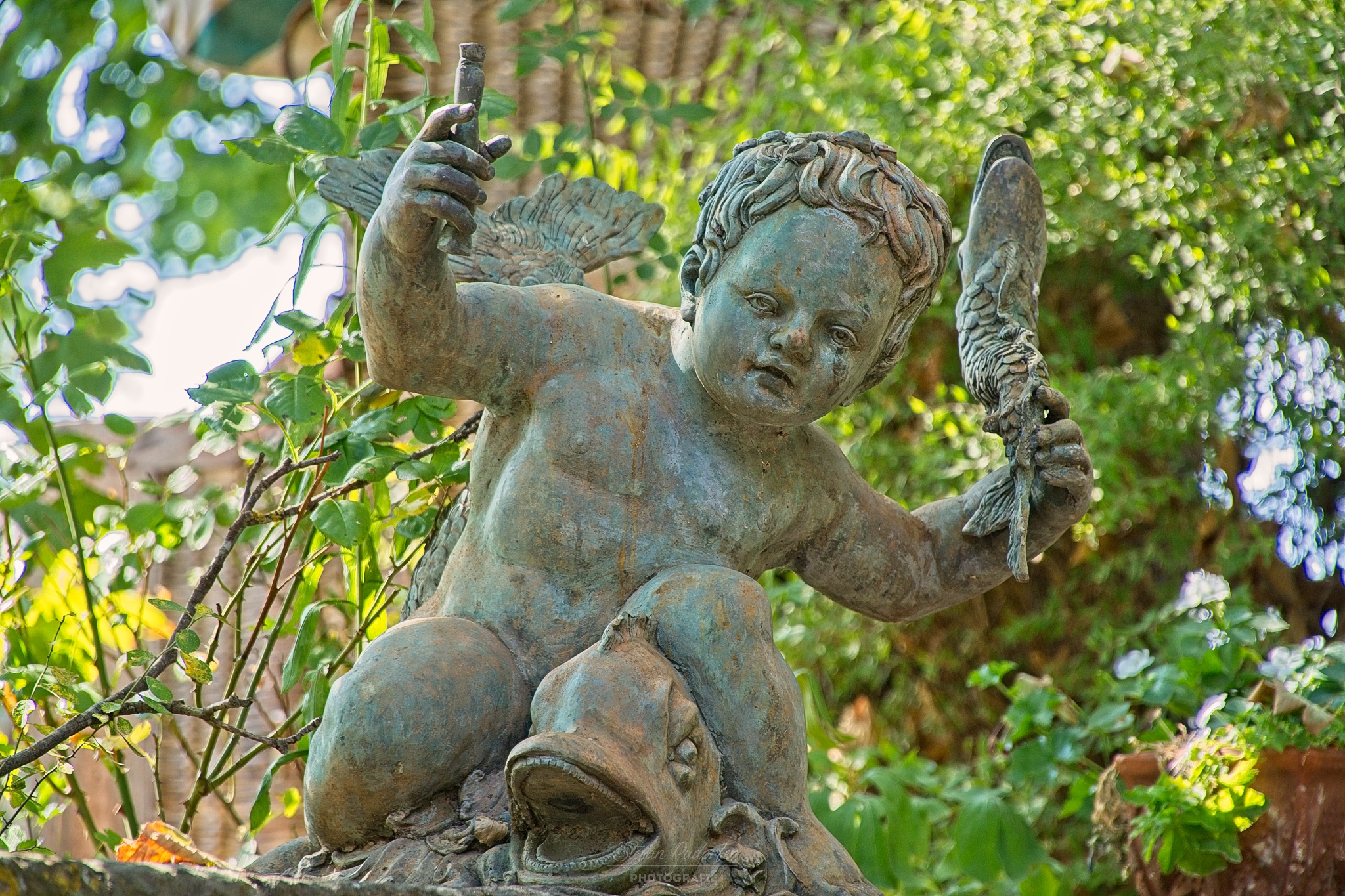 Skulptur im Burghof