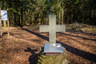 Gipfelkreuz auf dem höchsten Punkt von Bürgstadt